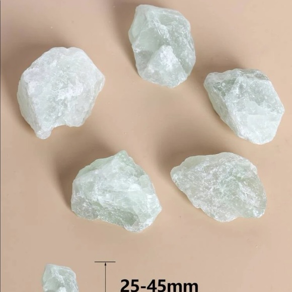 β€οΈHOST PICKβ€οΈπ5 pieces natural mint stone - Picture 2 of 2